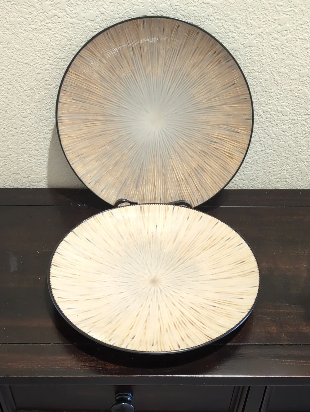 Two Joseph Abboud Ventana Hand Painted Dinner Plates 11.5